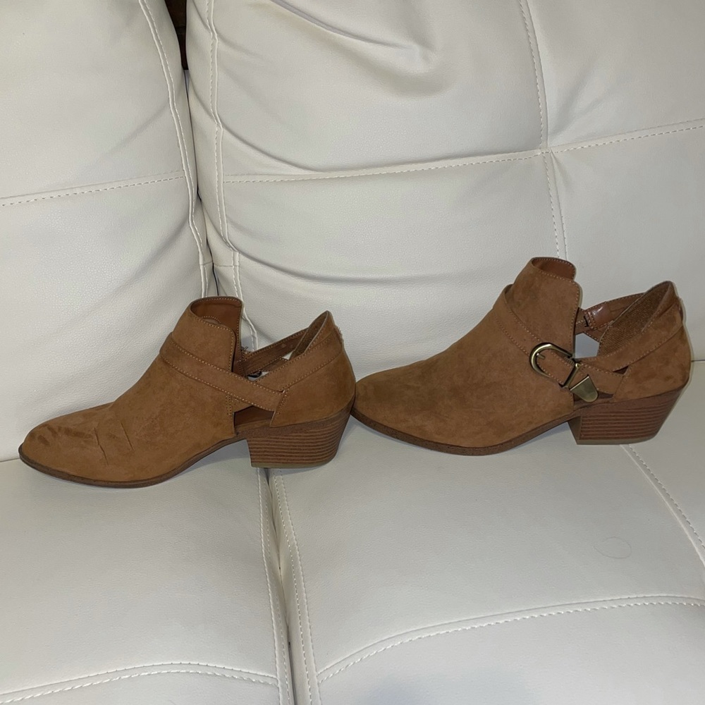 Time And Tru Memory Foam Bootie With Buckle (10) - image 6